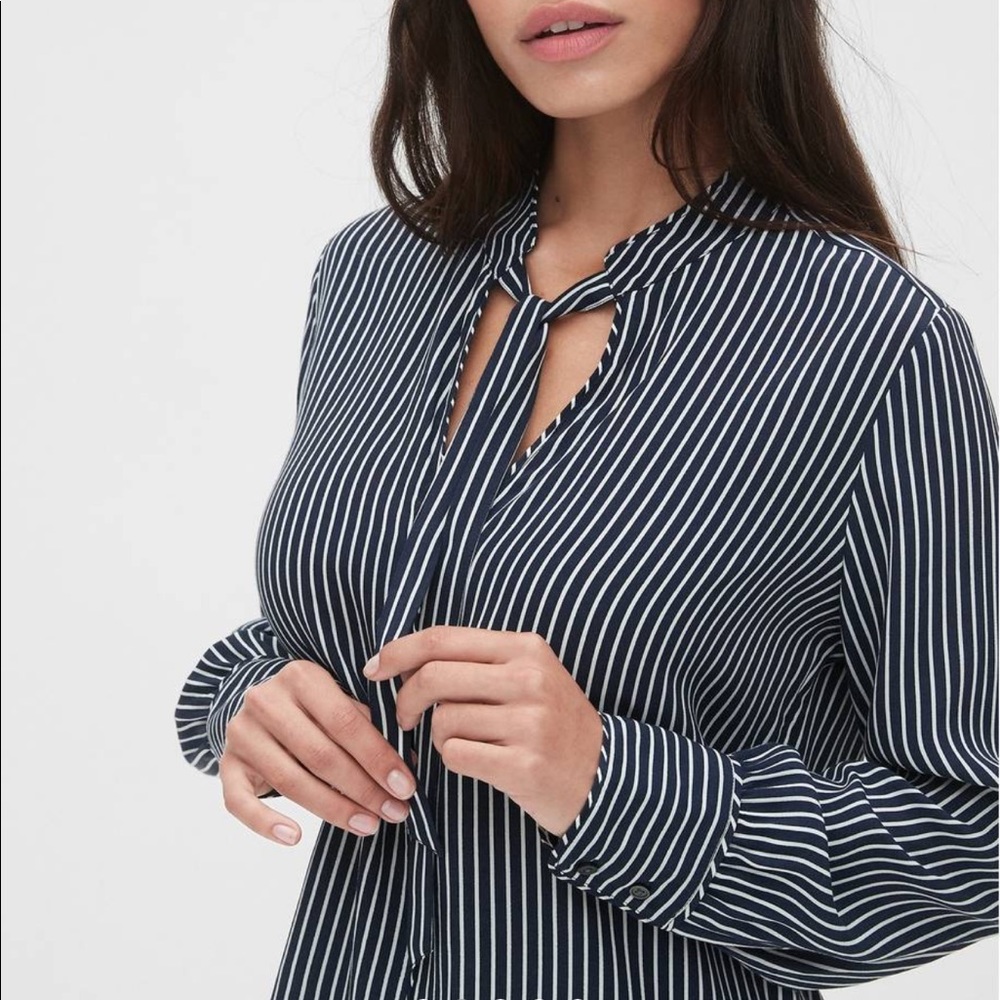 NWT GAP Blouse!